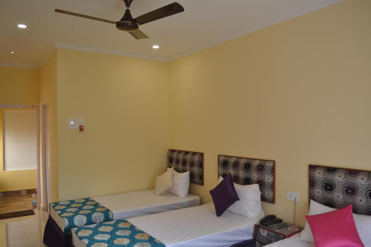 Hotel Samman Varanasi Exterior foto